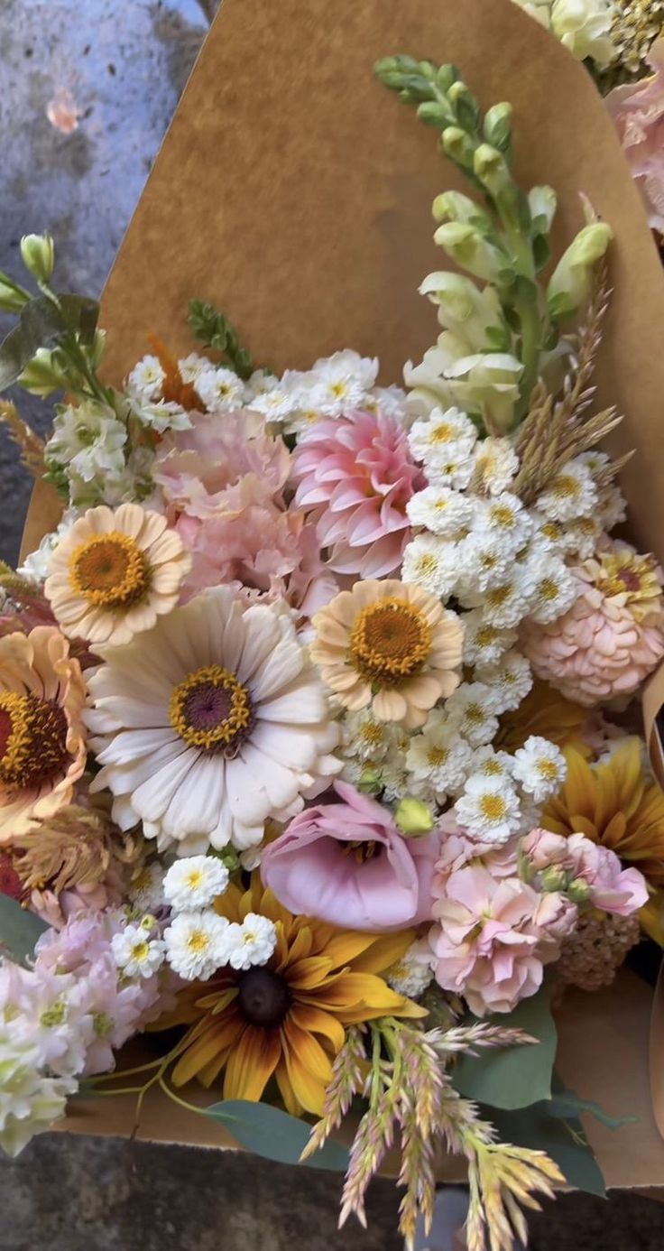 Curated Garden Bundle - Clementine Home Floral Gift