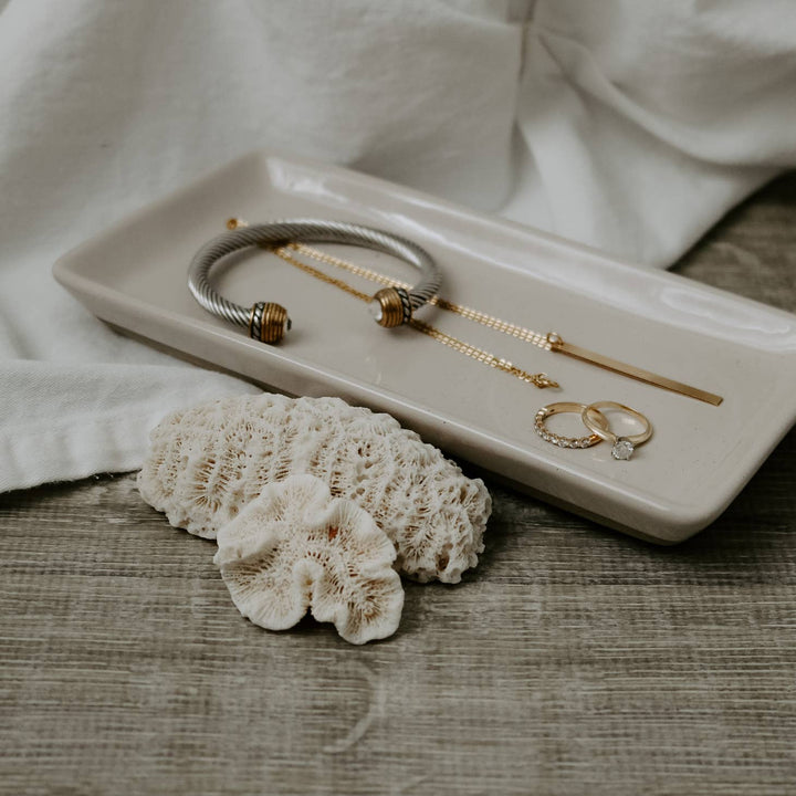 Stoneware Tray - Cream Speckled - Clementine Home Floral Gift