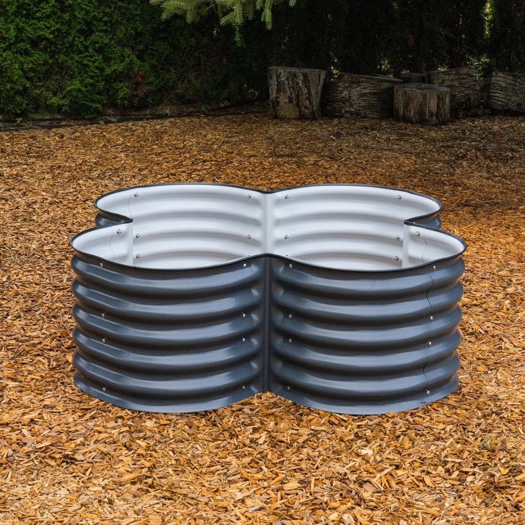 17” Tall Four Leaf Clover Garden Bed