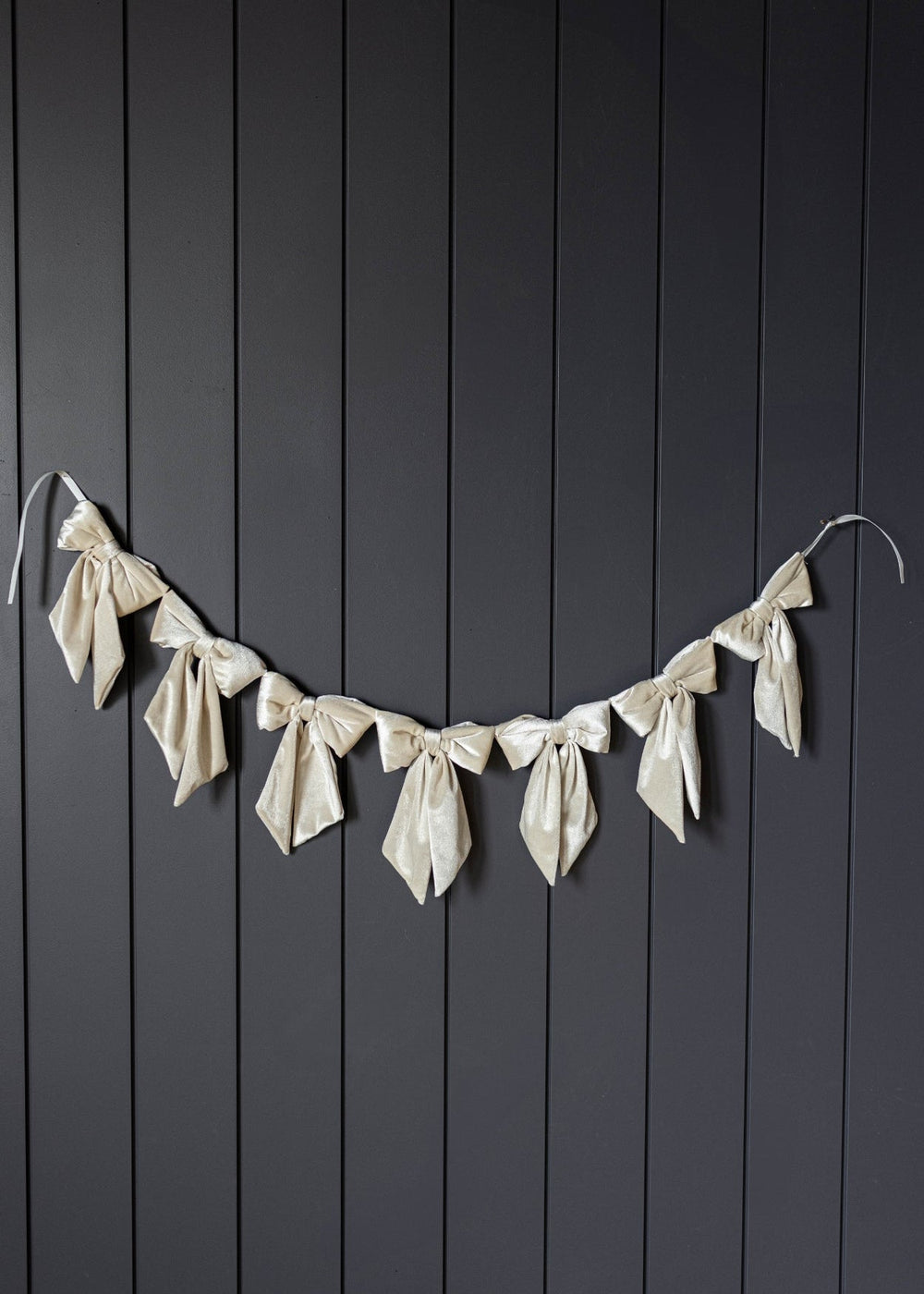 Cream Velvet Bow Christmas Garland - Clementine Home Floral Gift