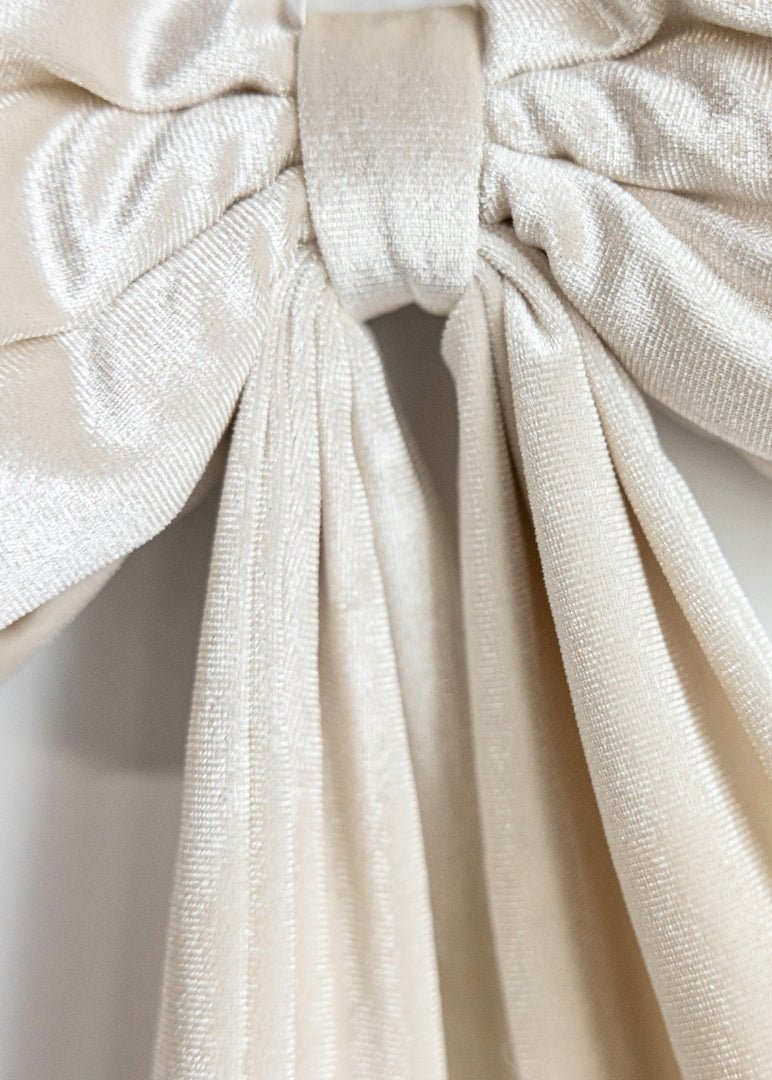 Cream Velvet Bow - Medium - Clementine Home Floral Gift