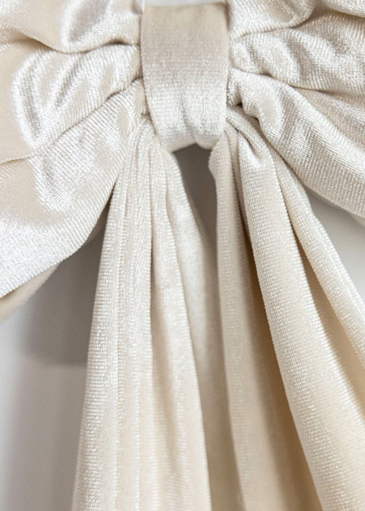 Cream Velvet Bow - Medium - Clementine Home Floral Gift