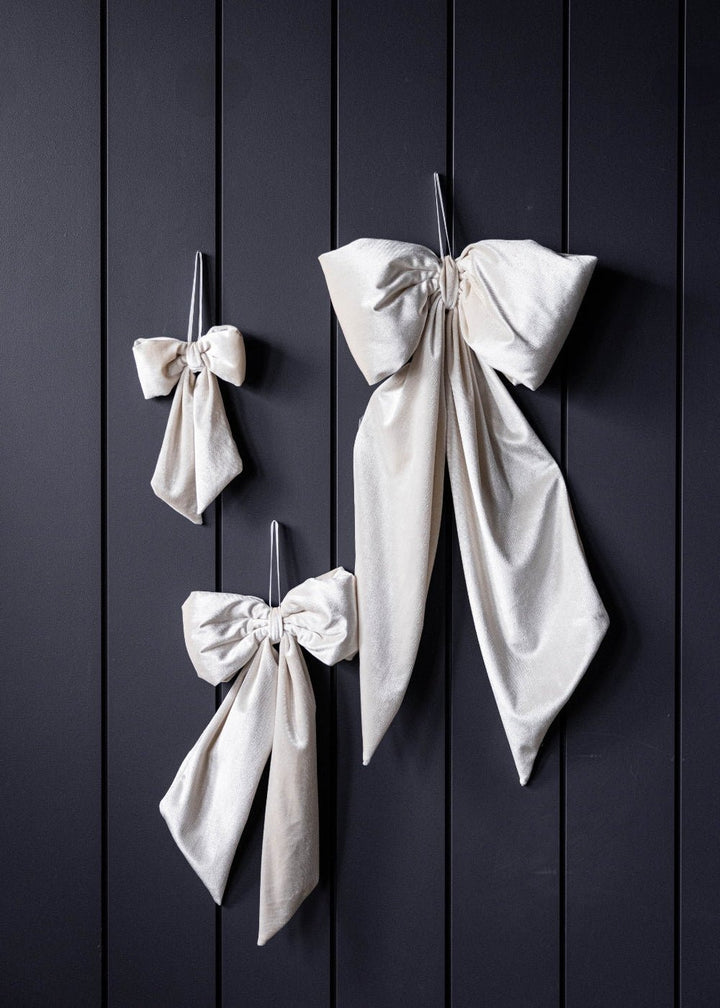 Cream Velvet Bow - Medium - Clementine Home Floral Gift