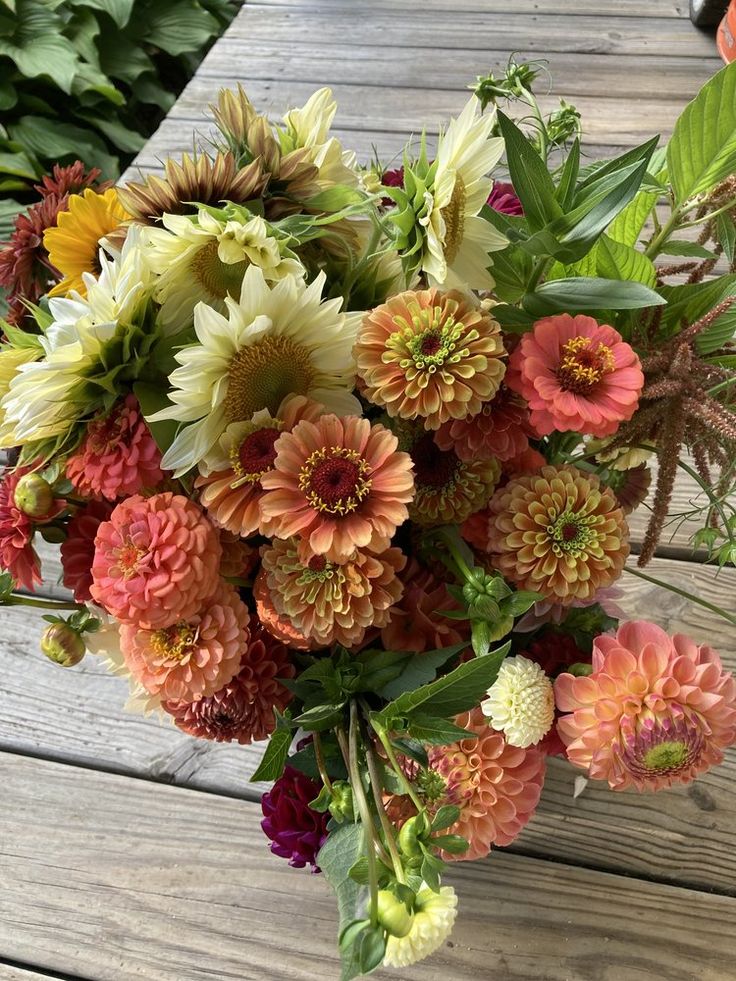 Curated Garden Bundle - Clementine Home Floral Gift
