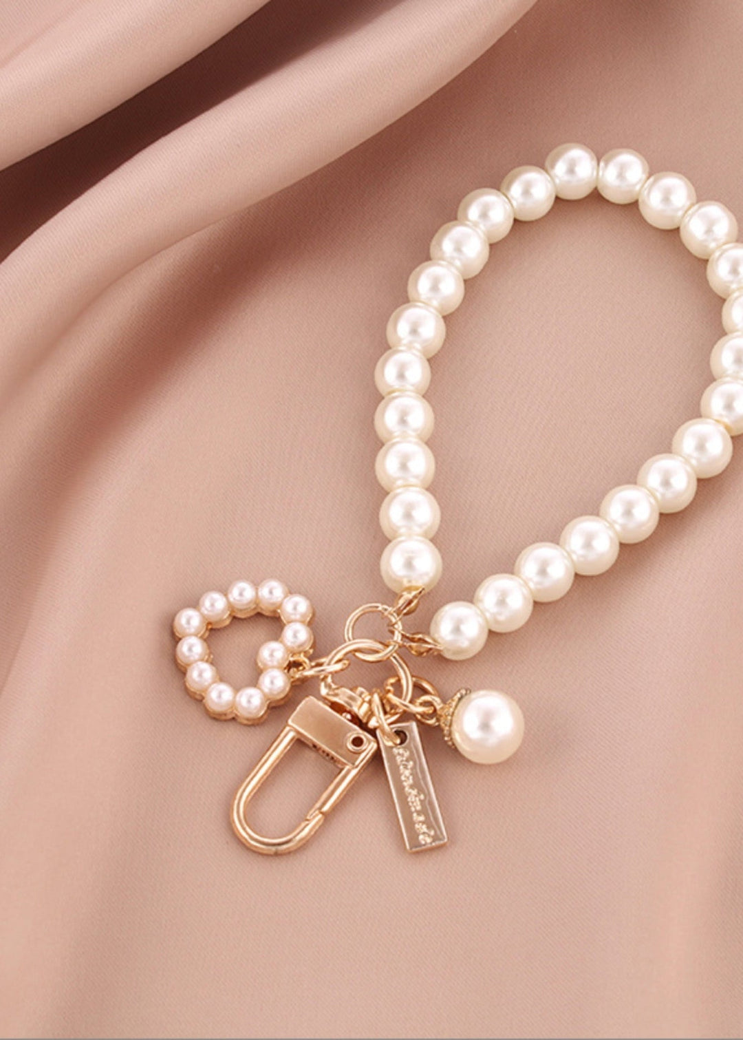 Faux Pearl Keychain Accessory (Box 9 - Day 15 : Advent 2025) - Clementine Home Floral Gift