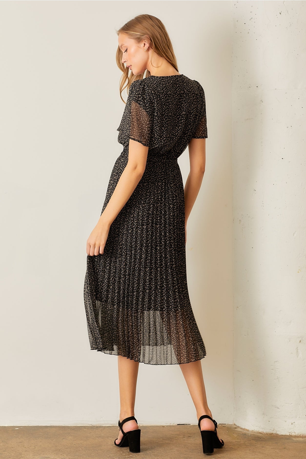Garten Pleated Skirt Dress - Clementine Home Floral Gift