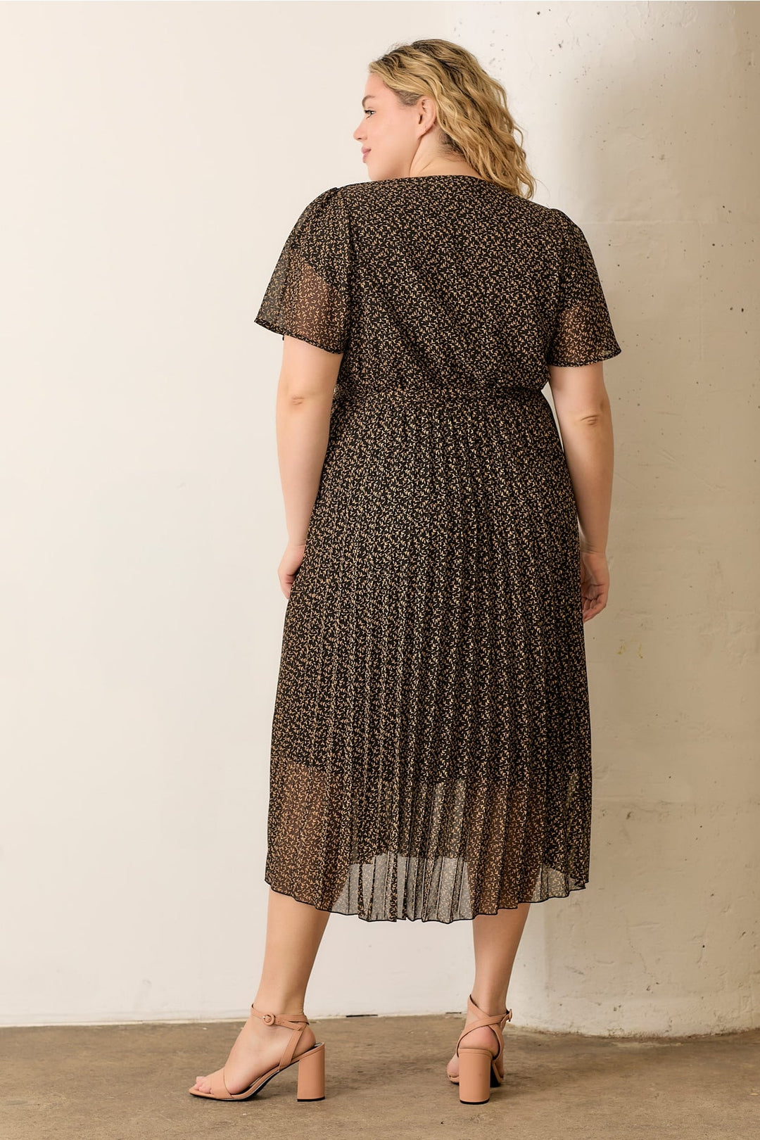 Garten Pleated Skirt Dress - Clementine Home Floral Gift