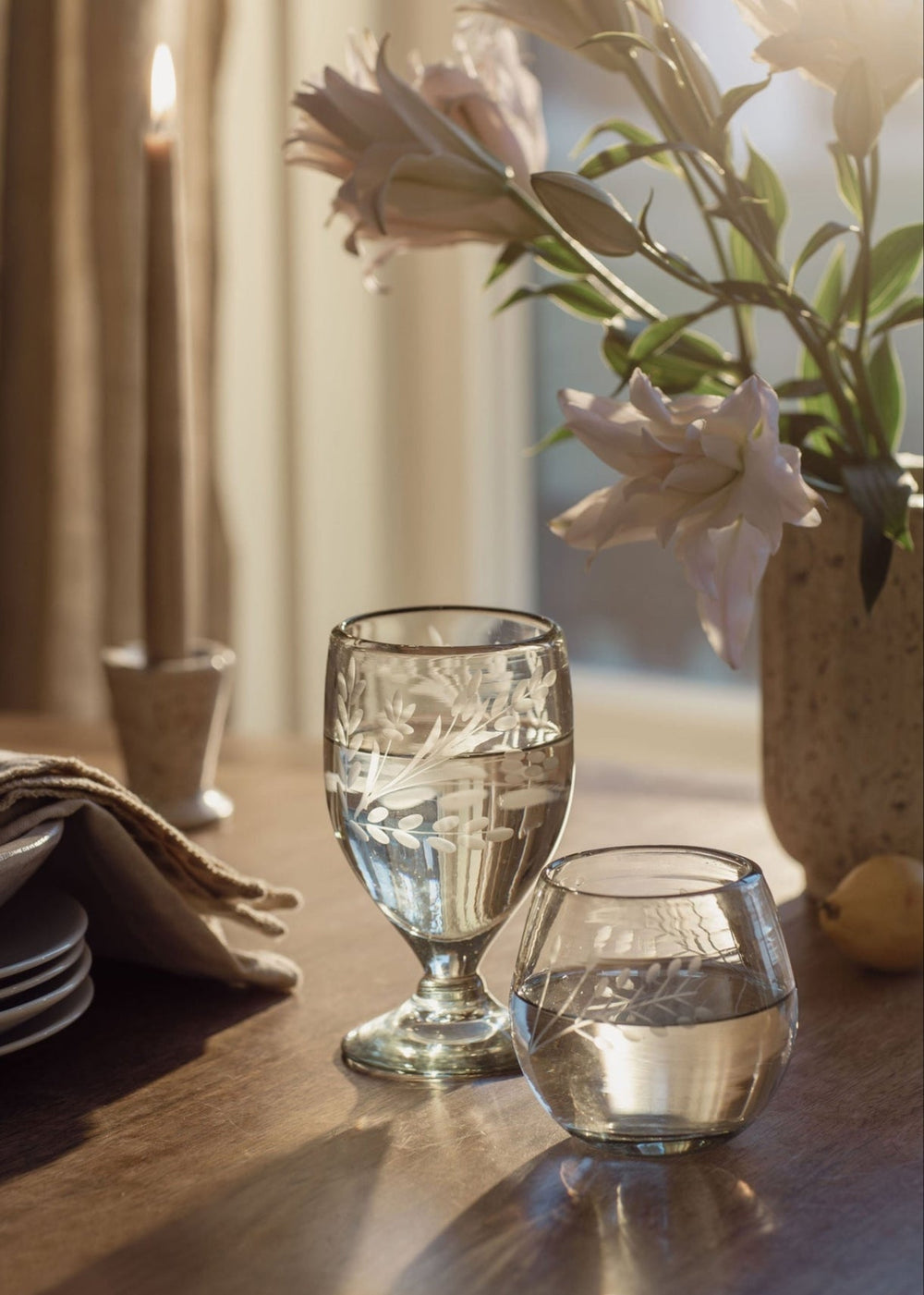 Hand - Etched Lua Glass - Clementine Home Floral Gift