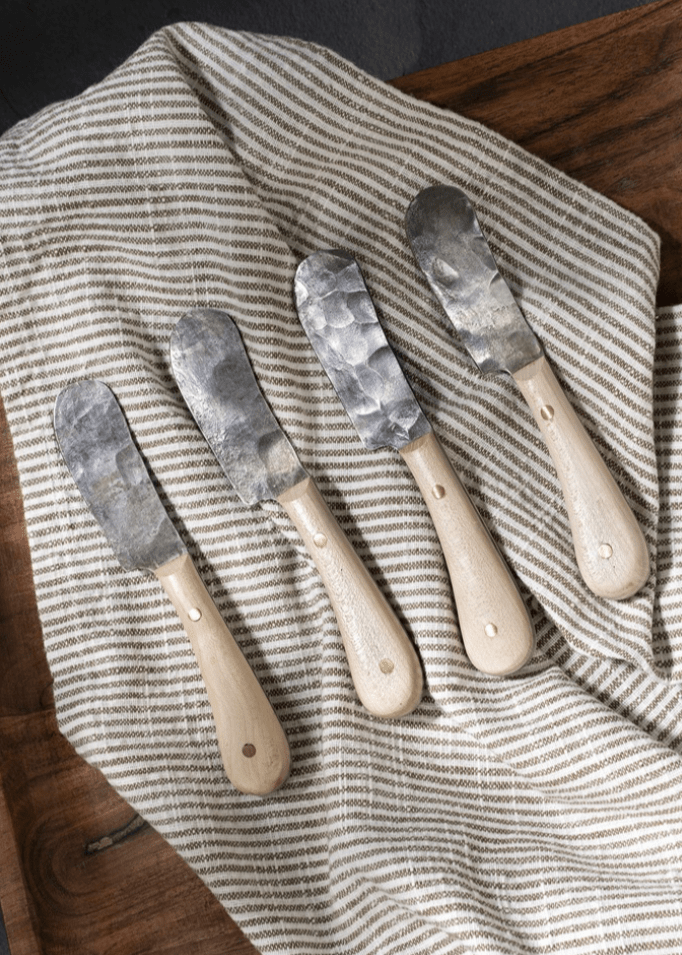 Hand Forged Spreaders, Set of 4 - Clementine Home Floral Gift
