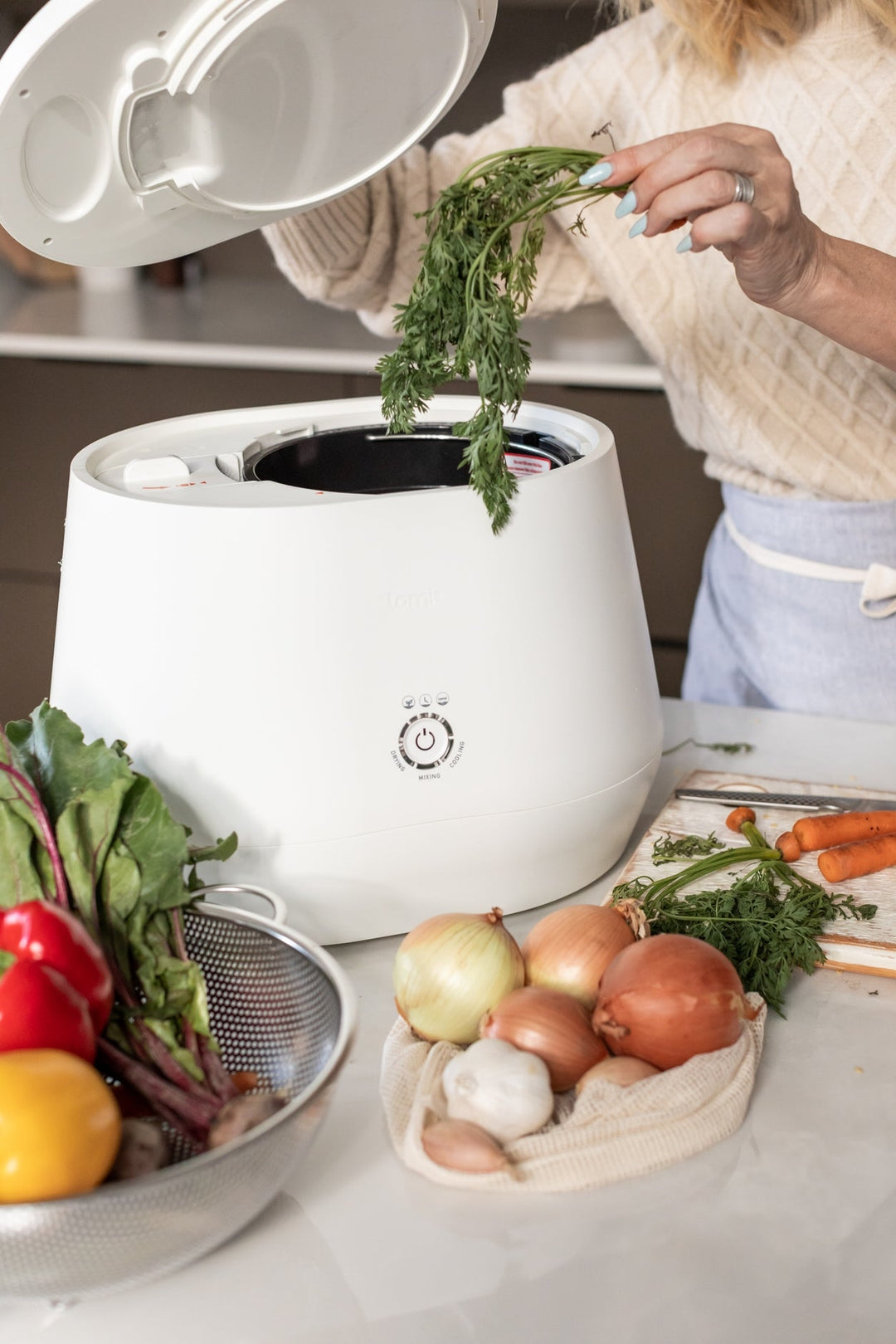 Lomi 1.3 Smart Waste™ Composter (Summer ' 25 Add - On) - Clementine Home Floral Gift