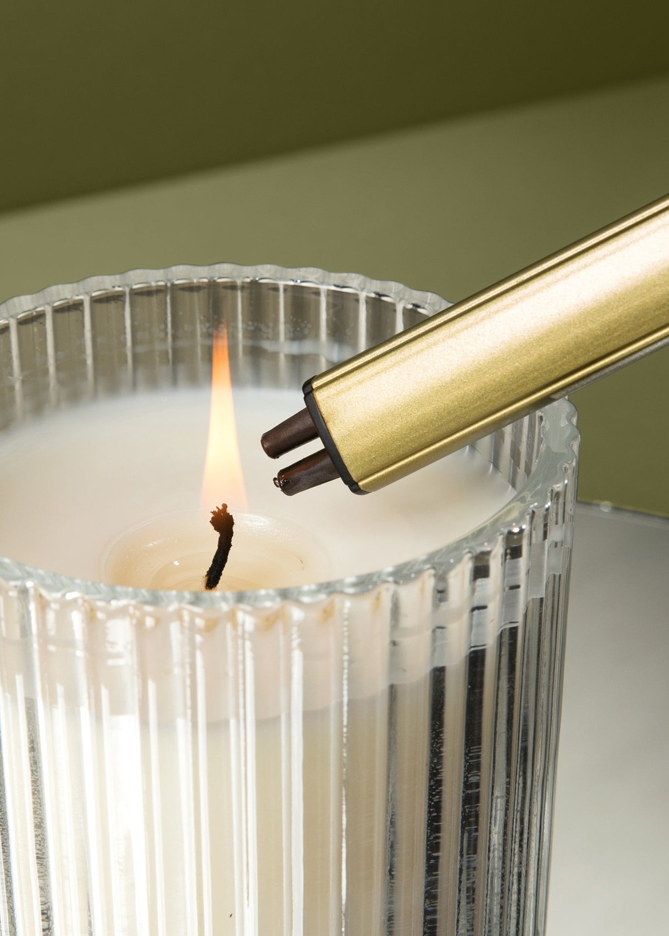 Rechargeable Electric Lighter - Gold - Clementine Home Floral Gift