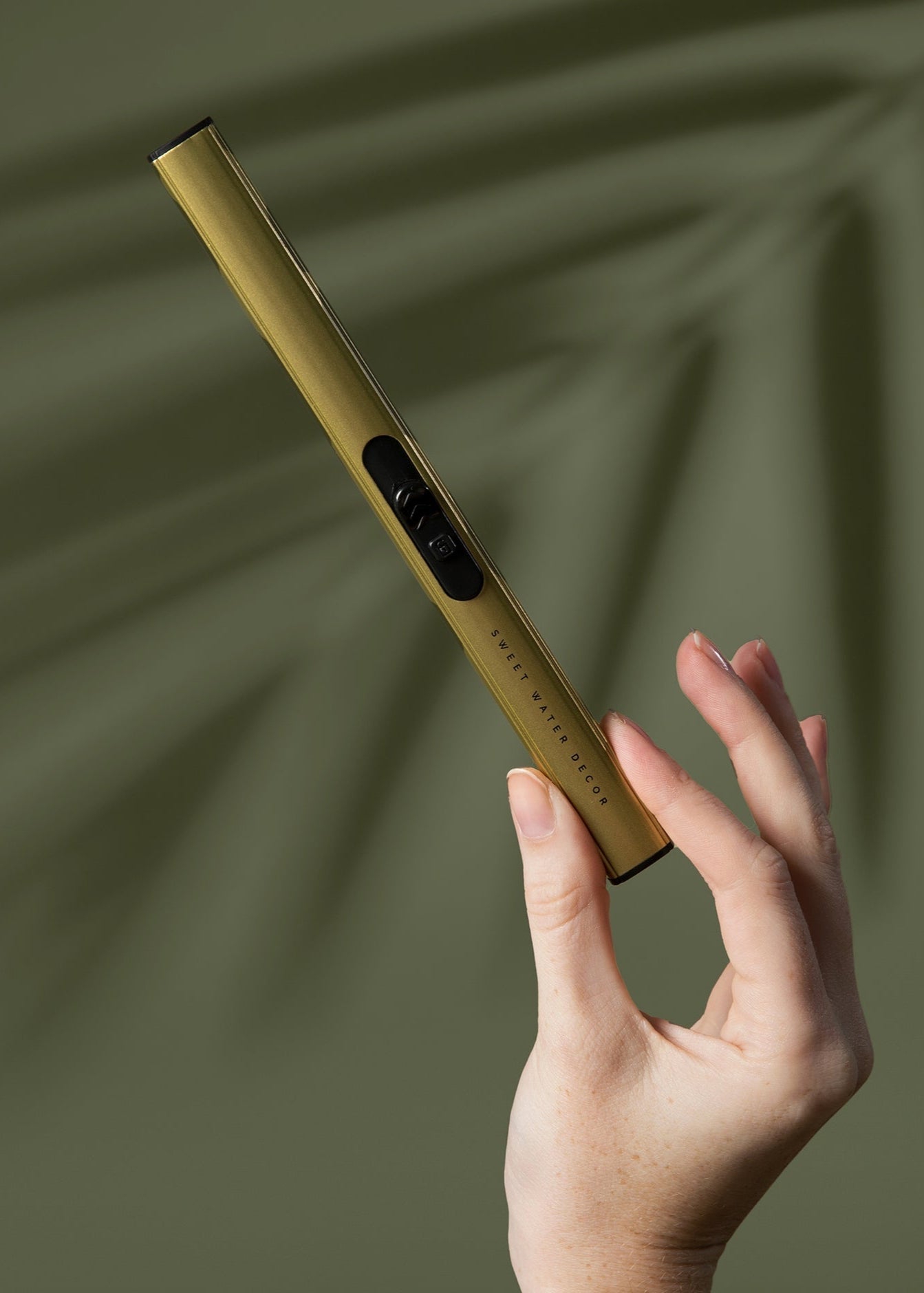 Rechargeable Electric Lighter - Gold - Clementine Home Floral Gift