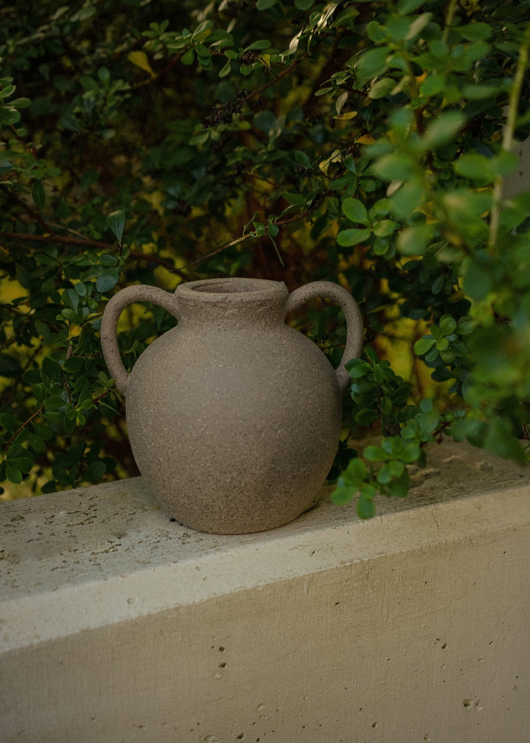 Sandstorm Amphora Vase - Clementine Home Floral Gift