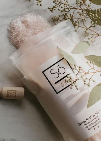 Só Salty – Epsom & Himalayan Pink Salt Sóak - Clementine Home Floral Gift