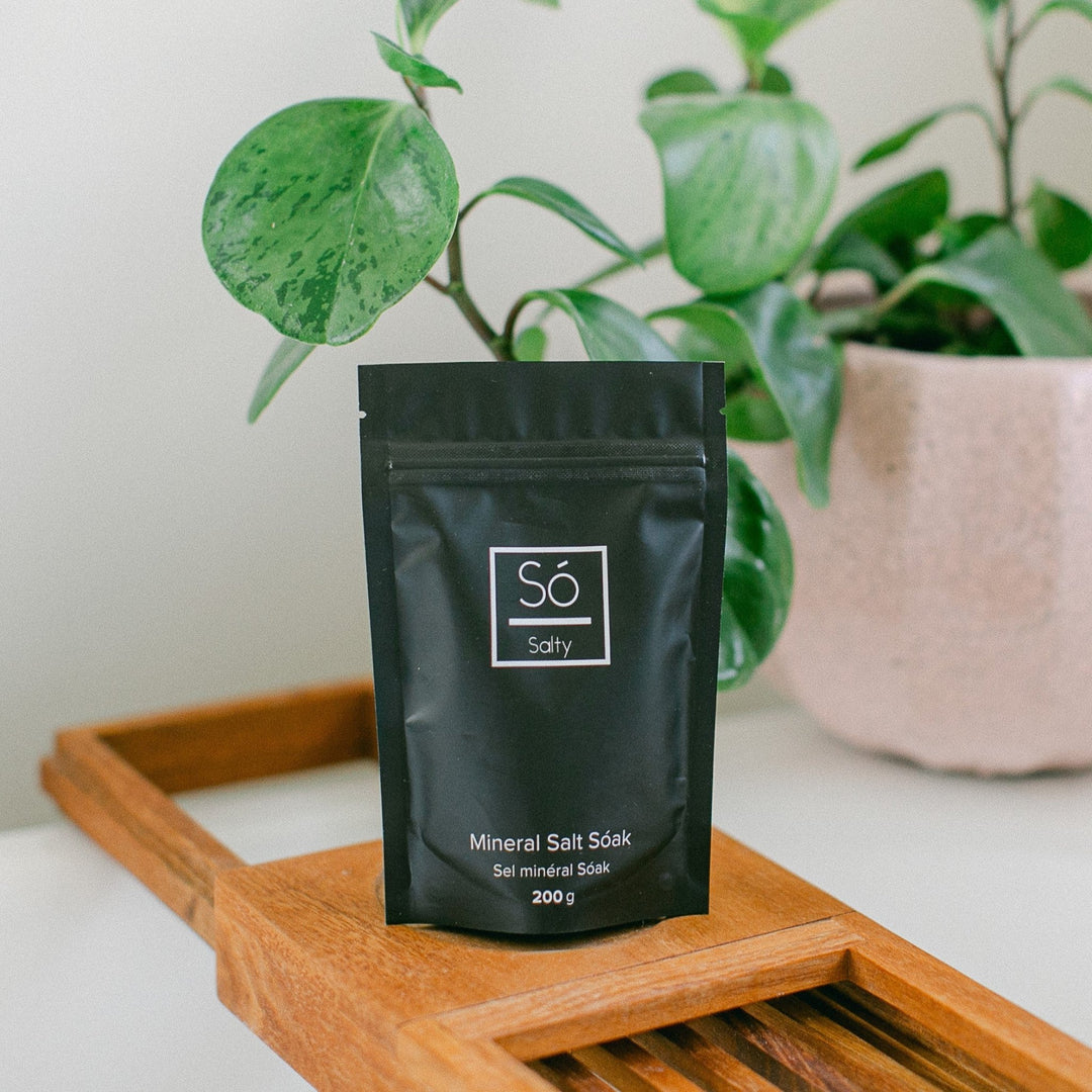 Só Salty – Epsom & Himalayan Pink Salt Sóak - Clementine Home Floral Gift