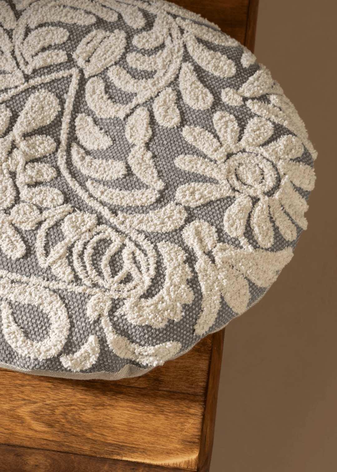 Wildflower Round Pillow – Grey - Clementine Home Floral Gift