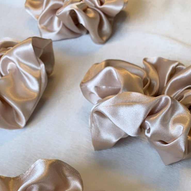 Satin Scrunchie - Champagne