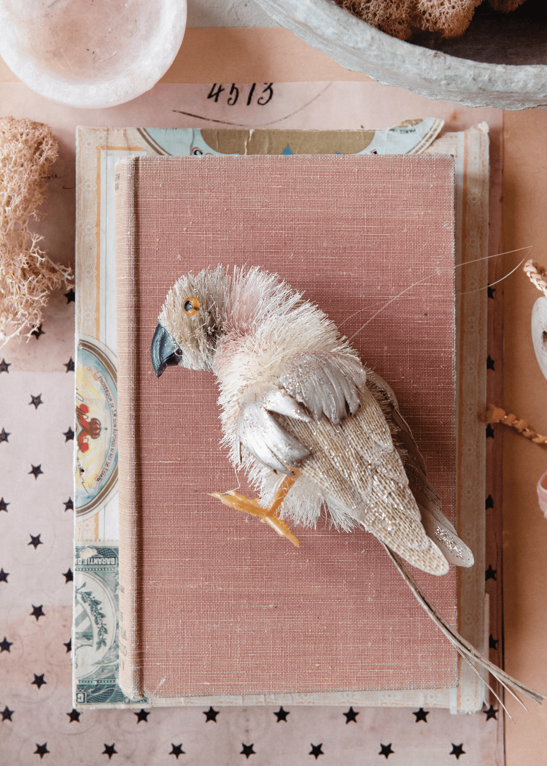 Retro Sisal Parrot Ornament - Clementine Home Floral Gift